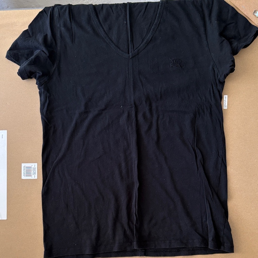 Burberry Black V-Neck Short Sleeve Tee